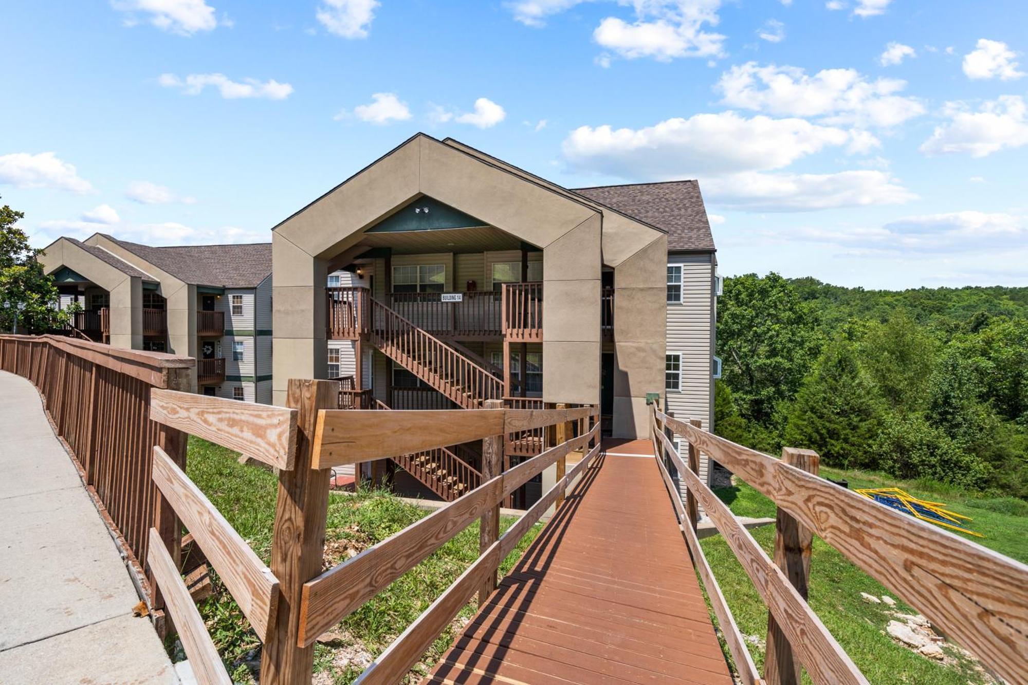 Apartamento Woodpecker Watchtower Branson Exterior foto